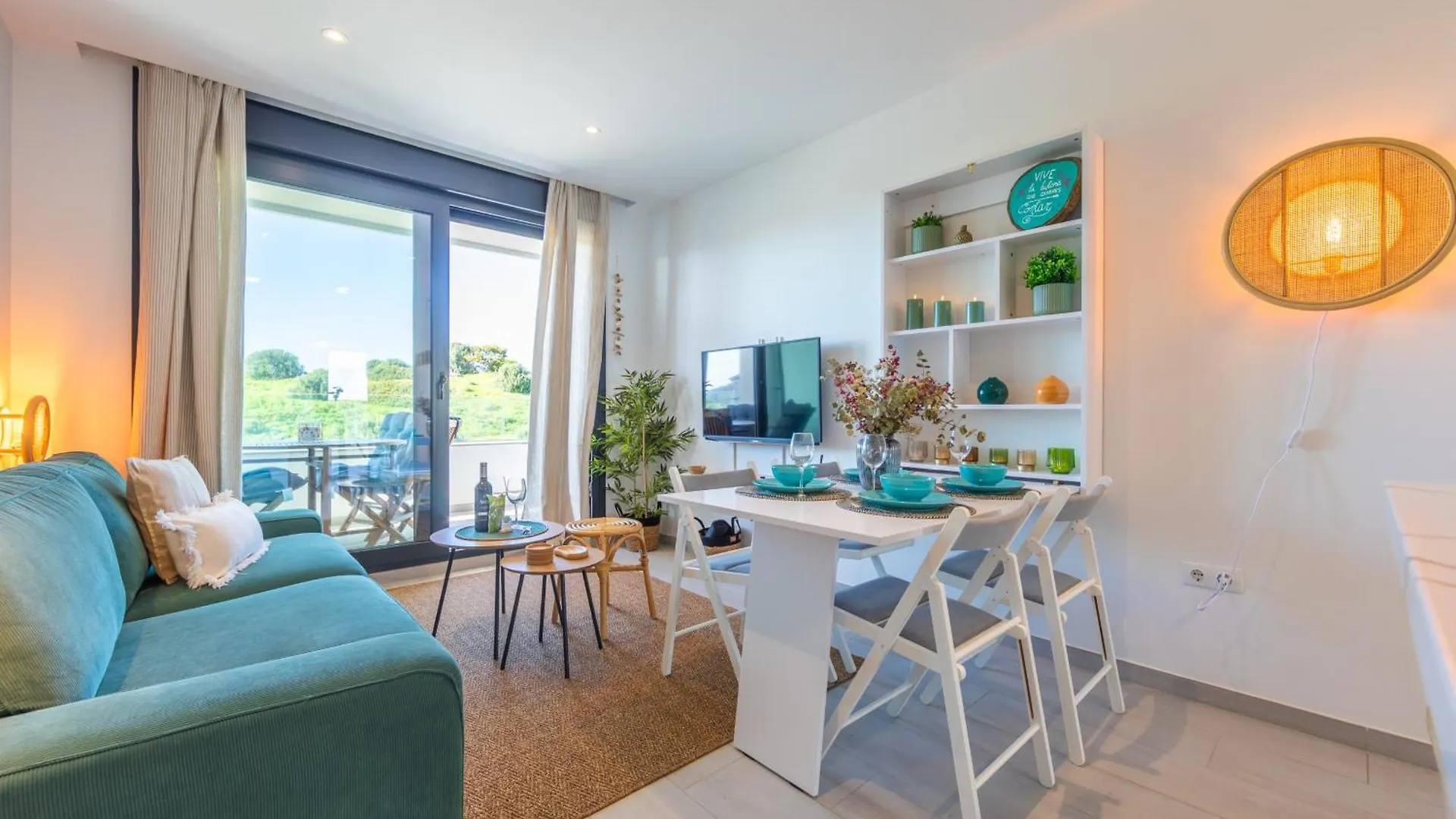 Centrico - Terraza - Fibra Optica & Garaje Apartamento Tarifa 0*,  Espanha